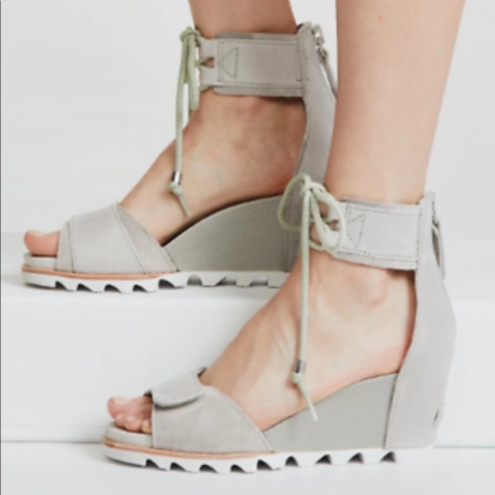 Sorel Joanie Wedge Ankle Tie Grey Sandal size 9.5